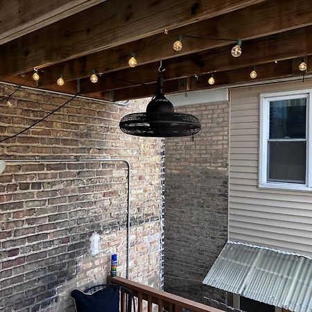 Logan Square Modern Apartment Chicago Extérieur photo